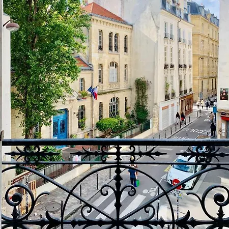 Appartamento Luxe-design En Plein Coeur Du Quartier Latin. A 5mn à Pied De Notre Dame Et 200m De La Rue De Buci Et Ses Nombreux Restaurants, Commerces De Proximité, Supermarchés Et Galeries. Parigi